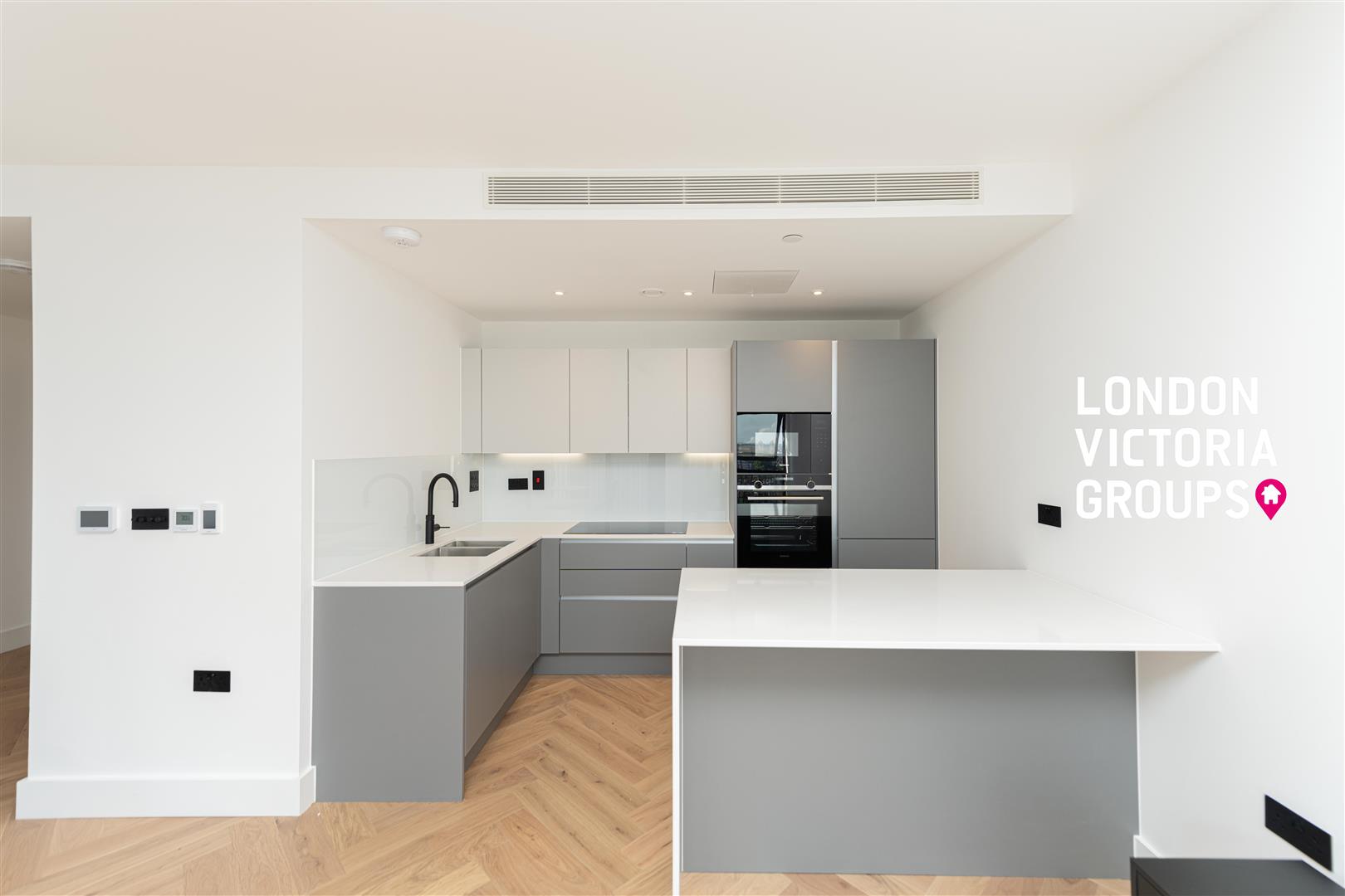 Huntingdon Apartments, 1 Graphite Square, LONDON